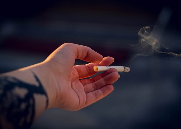 Drogaria online: efeitos do cigarro no longo prazo