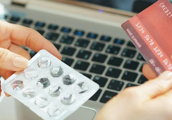 É confiável comprar medicamentos online?
