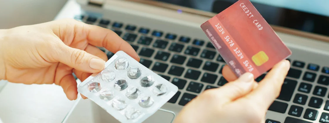 É confiável comprar medicamentos online?