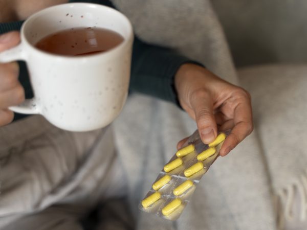 Vencendo a batalha contra a inflamação: Tudo sobre o anti-inflamatório para a garganta e para o dente